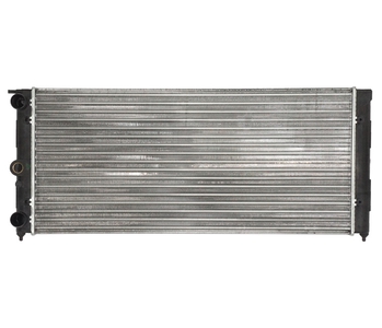 RADIADOR VOLKSWAGEN QUANTUM SANTANA 1980 a 1990 1.8 2.0 COM AR VALEO